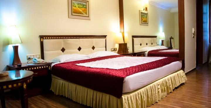 The Shelton Grand Hotel Μπανγκαλόρ Εξωτερικό φωτογραφία