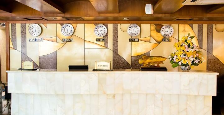 The Shelton Grand Hotel Μπανγκαλόρ Εξωτερικό φωτογραφία