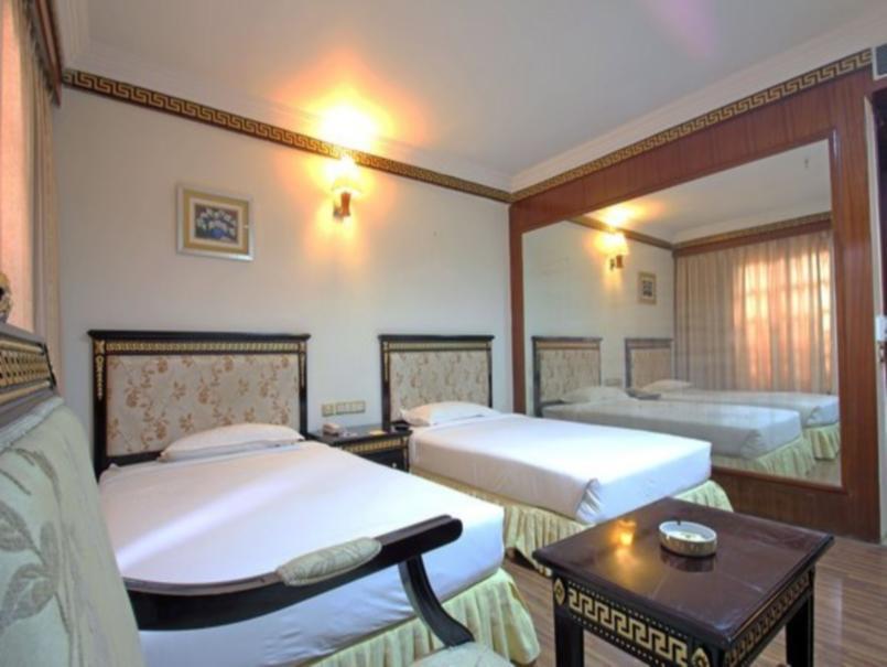 The Shelton Grand Hotel Μπανγκαλόρ Εξωτερικό φωτογραφία