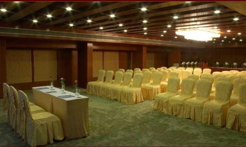 The Shelton Grand Hotel Μπανγκαλόρ Εξωτερικό φωτογραφία